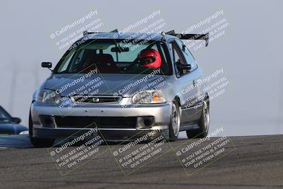 media/Oct-19-2025-Speed Ventures (Sun) [[a6e7fe67be]]/Purple/Session 1 (Grapevine)/